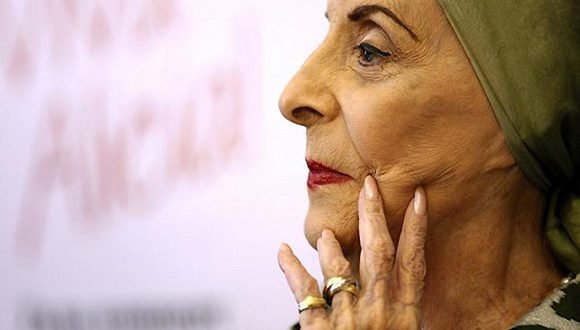 Las  instituciones culturales, de acuerdo con los familiares de Alicia Alonso, le  dedican, no un duelo, sino un gran homenaje.