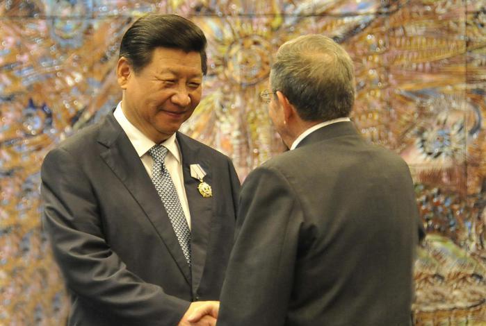 Chinese President congratulates Raul Castro for the successful extraordinary session of Cuban parliament