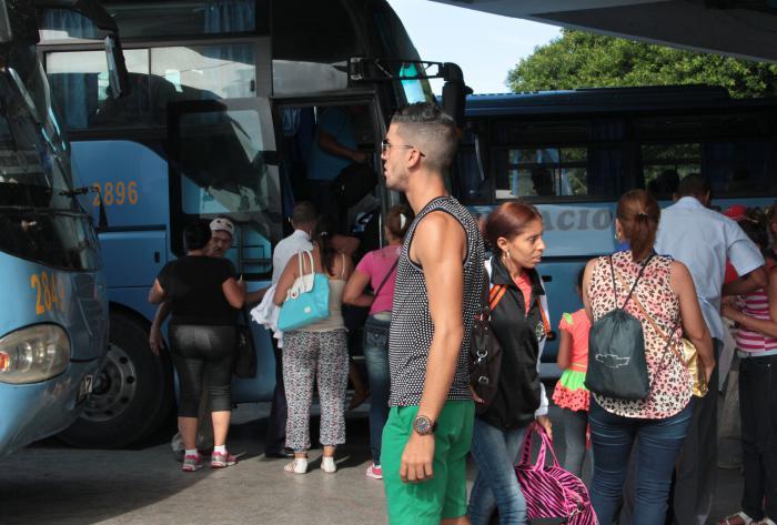 cuba, omnibus nacionales, ferrocarriles, tren sancti spiritus habana