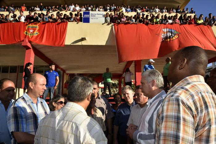 cuba, ciego de avila, miguel diaz-canel, presidente de la republica de cuba, calentadores solares, construccion de viviendas, eide