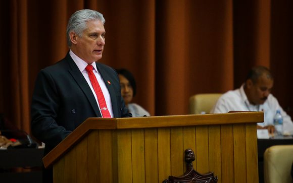 "¡Somos territorio libre de neoliberalismo!", sentenció el presidente cubano en la clausura de las sesiones del Parlamento. (Foto: PL)