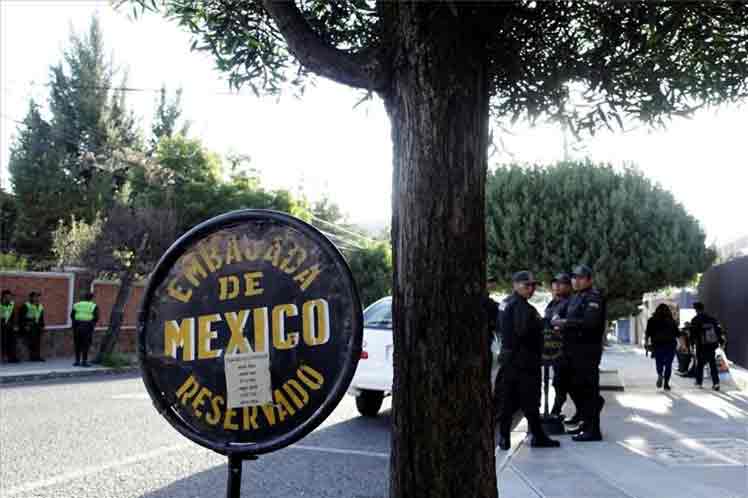 La sede diplomática mexicana en La Paz resulta un sitio con vigilancia incrementada de los cuerpos de seguridad de Bolivia. Foto: PL.