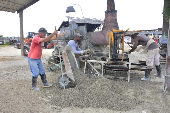 sancti spiritus, construccion de viviendas, industrias locales, materiales de la construccion