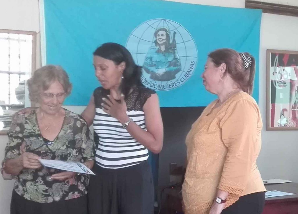 Nora Quintana mereció un reconocimiento especial por la promoción del certamen.