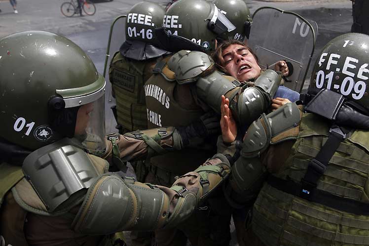 Más de cuatro mil víctimas culparon directamente a los Carabineros como autores de los maltratos. (Foto: PL) 