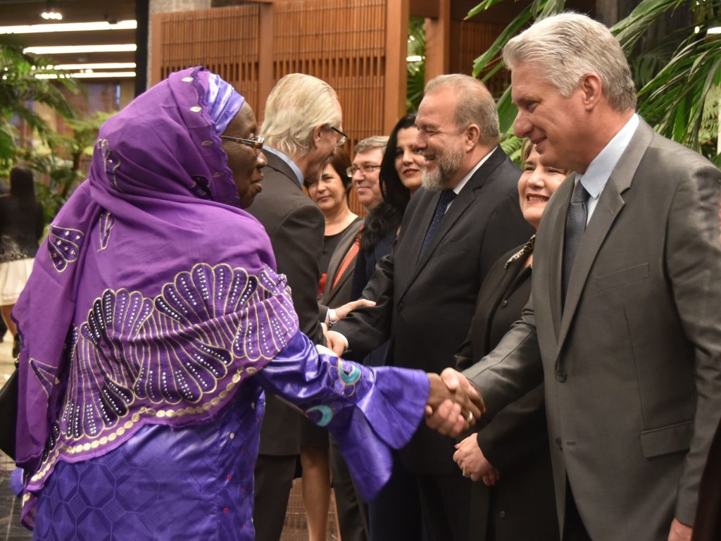 Díaz-Canel intercambió con el Cuerpo Diplomático acreditado en Cuba. (Foto: Estudios Revolución)