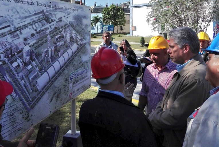 sancti spiritus, presidente de cuba en sancti spiritus, miguel diaz-canel, fabrica de cemento siguaney