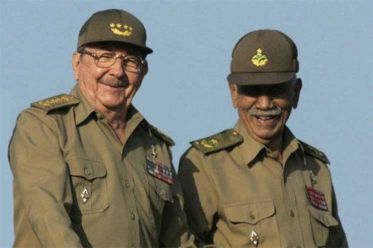 Raúl envió una ofrenda floral al fallecido comandante de la Revolución Juan Almeida. (Foto: PL)