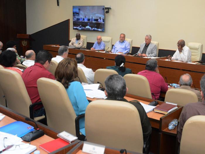 cuba, consejo de ministros, miguel diaz-canel, presidente de la republica de cuba, primer ministro de cuba, manuel marrero, economia cubana