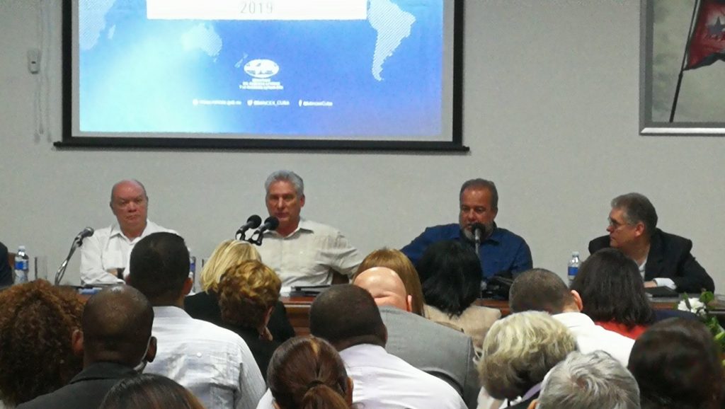 El presidente cubano destacó la creación de estructuras  del Ministerio de Comercio Exterior en las provincias. (Foto: Estudios Revolución)