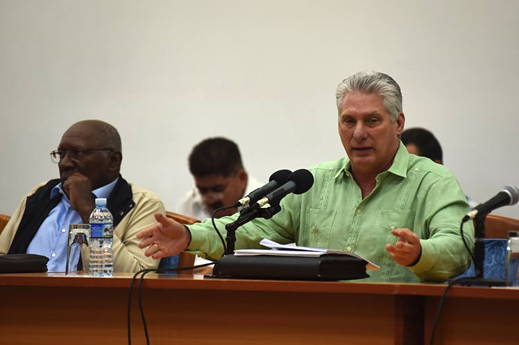 El presidente cubano resumió el balance anual de la labor del ministerio de la Agricultura. (Foto: PL)