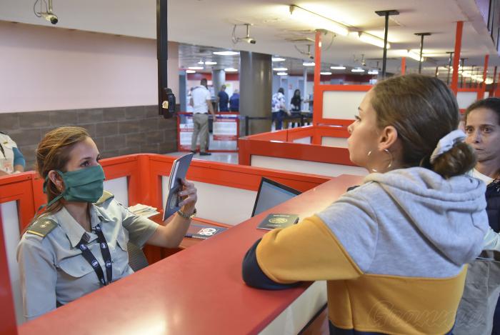 controles sanitarios en aeropuerto jose martí