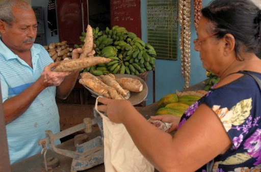 Las autoridades implementan disposiciones para garantizar el acopio, distribución y  venta de alimentos y otros productos a la población.