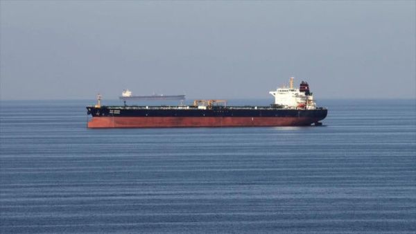 El primer buque llega después de cargar gasolina en el puerto iraní de Bandar Abás el mes de marzo. (Foto: HispanTV)