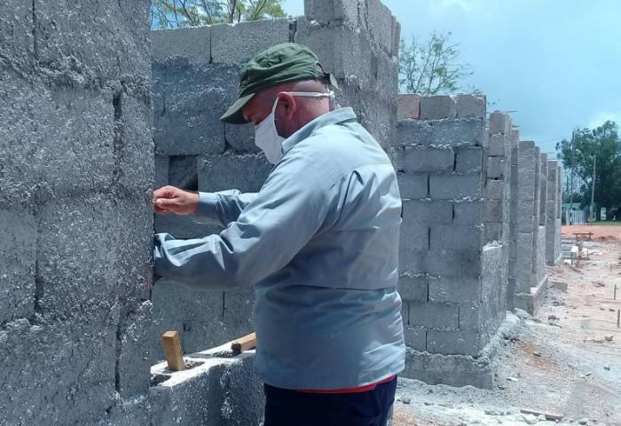 sancti spiritus, la sierpe, construccion de viviendas, empresa agroindustrial de granos sur del jibaro, cosecha arrocera, economia cubana