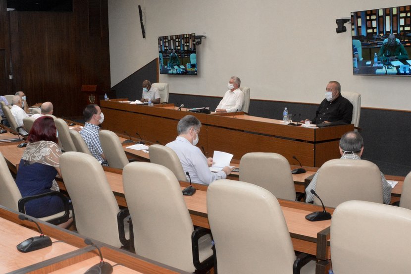 En el encuentro de este viernes, primó la premisa de no descuidar en ningún momento las medidas de control diseñadas. (Foto: Estudios Revolución)