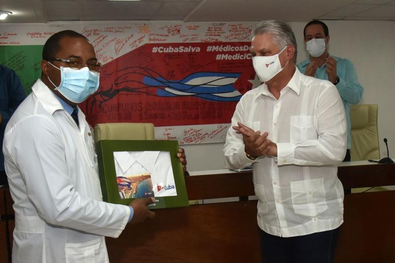 cuba, contingente henry reeve, miguel diaz-canel, turin, san vicente y las granadinas