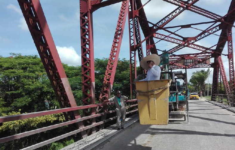 sancti spiritus, carretera central, jatibonico, puente, vialidad, transito