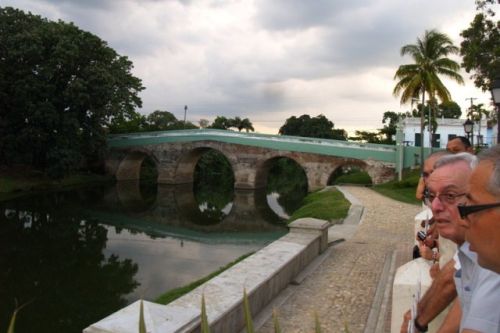 Eusebio Leal alabó las labores de restauración del patrimonio materializadas en la villa del Espíritu Santo. (Foto: Escambray)