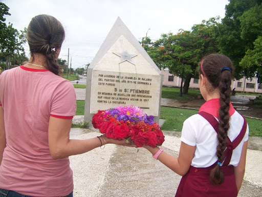 En Cienfuegos, se evocará aquel suceso ante las 11 tarjas que marcan lugares donde ocurrieron los alzamientos. (Foto: 5 de septiembre)