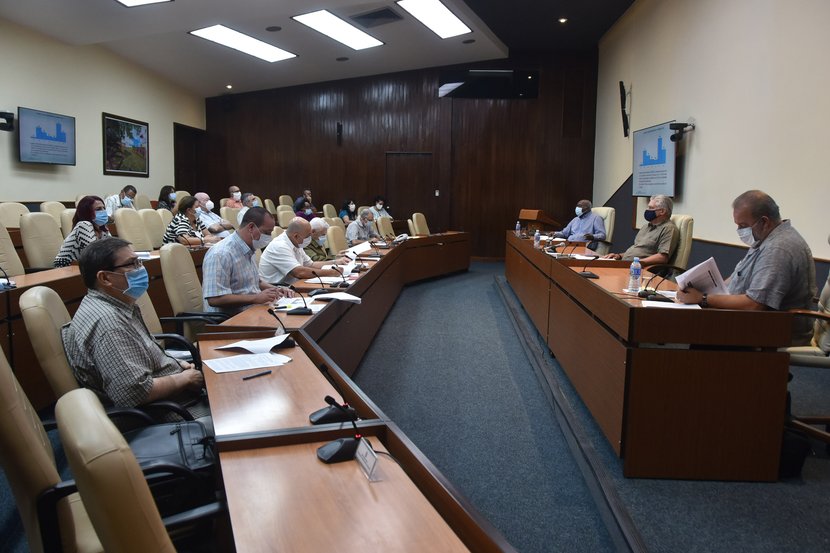 La Habana y Ciego de Ávila concentran el 80% de los nuevos casos reportados en Cuba en la última semana, se informó en el encuentro de este lunes. (Foto: Estudios Revolución)