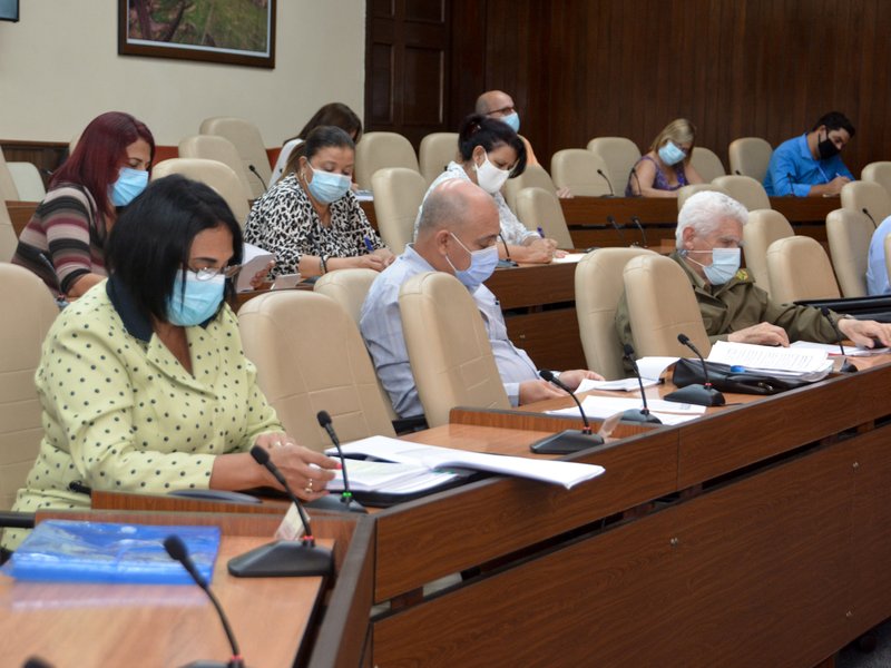 Cuba continúa poniendo todo su empeño en seguir salvando vidas y  controlar la transmisión de la enfermedad. (Foto: Estudios Revolución)