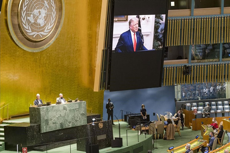 Trump aprovechó la ocasión para atacar a China y a la OMS por la pandemia de la COVID-19. (Foto: PL)