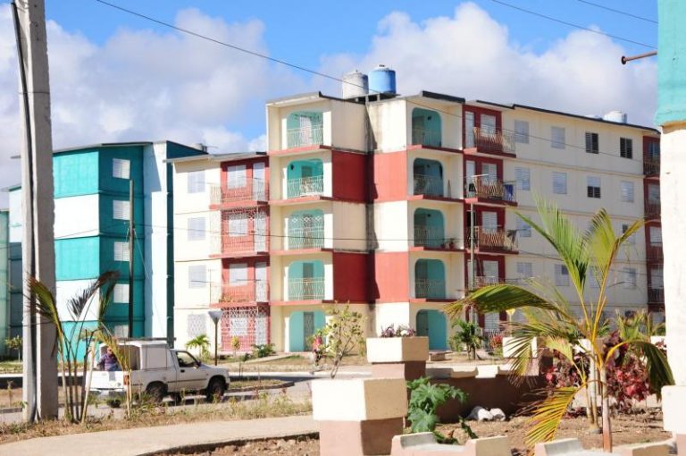Una ley para el futuro de la vivienda en Cuba Escambray