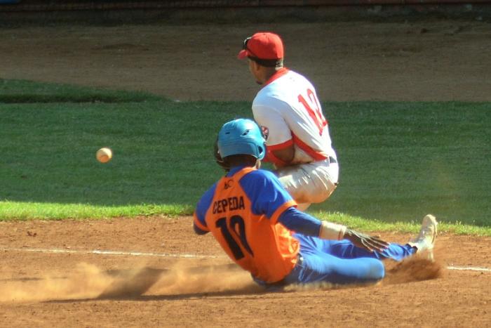 sancti spiritus, serie nacional de beisbol, geisel cepeda, 60 SNB, gallos 60 SNB