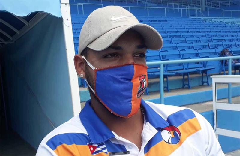 sancti spiritus, gallos 60 sbn, serie nacional de beisbol, roberto hernandez