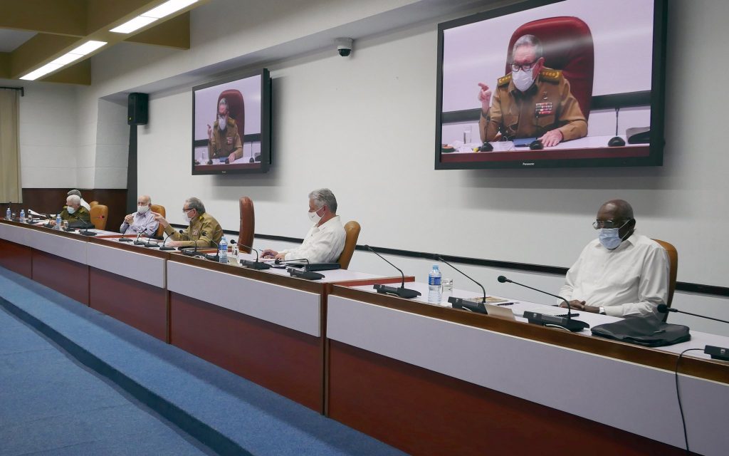 El Buró Político viene trabajando intensamente en la preparación del VIII Congreso del PCC. (Foto: Estudios Revolución)