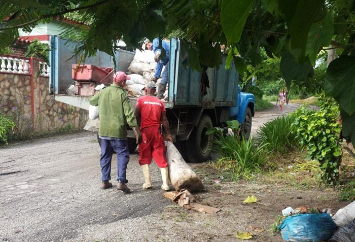 sancti spiritus, lluvias en sancti spiritus, desastres naturales, defensa civil, consejo de defensa, ciclones, servicios comunales, recogida de desechos solidos