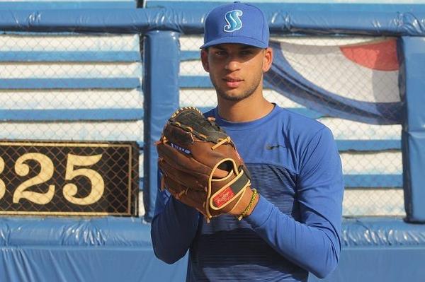 sancti spiritus, gallos, serie nacional de beisbol, gallos 60snb, 60snb, luis dannys morales