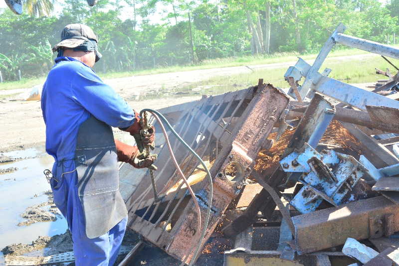 sancti spiritus, economia cubana, materias primas