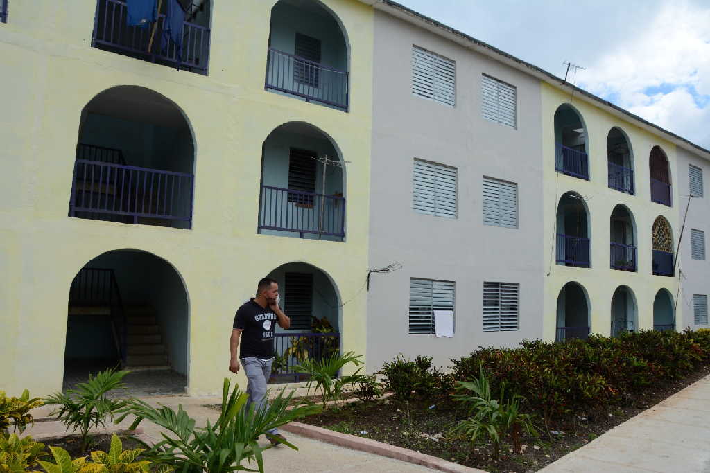 sancti spiritus, construccion de viviendas, huracanes, desastres naturales, tormenta tropical