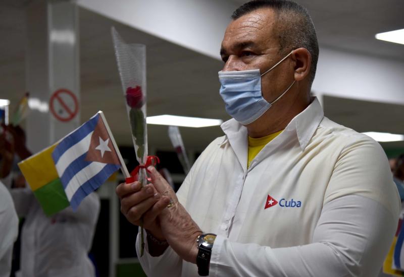 cuba, guinea bissau, medicos cubanos, contingente henry reeve, covid-19, miguel diaz-canel