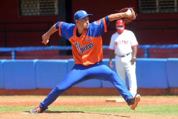 sancti spiritus, gallos, beisbol cubano, yuen socarras, mexico