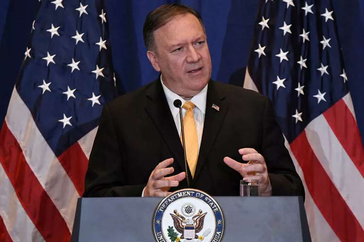 Mientras Trump y muchos de sus principales asesores bajaron el nivel de actividad, Pompeo hizo anuncios casi a diario de importantes acciones de política exterior. (Foto: PL)