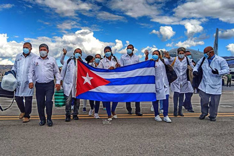 Una brigada de 85 médicos cubanos trabajaron en Perú desde junio hasta diciembre de 2020. (Foto: PL)