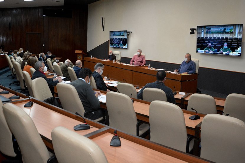 En el encuentro se informó que enero resultó el mes de mayores cifras relacionadas con la COVID-19 en Cuba. (Foto: Estudios Revolución)