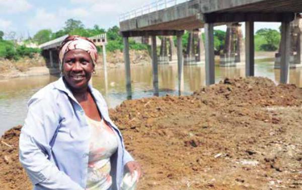 sancti spiritus, mujeres, dia internacional de la mujer, construcciones, fmc, federacion de mujeres cubanas, ueb movimiento de tierra