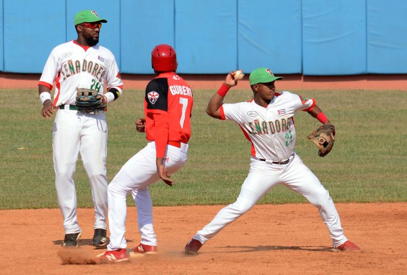 cuba, santiago de cuba, las tunas, serie nacional de beisbol, 60 snb, pandemia mundial