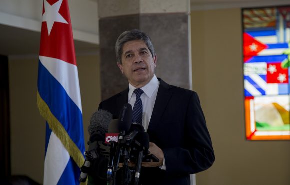 Fernández de Cossío consideró que el citado informe se caracteriza por alegaciones e imputaciones que faltan a la verdad. (Foto: Cubadebate)