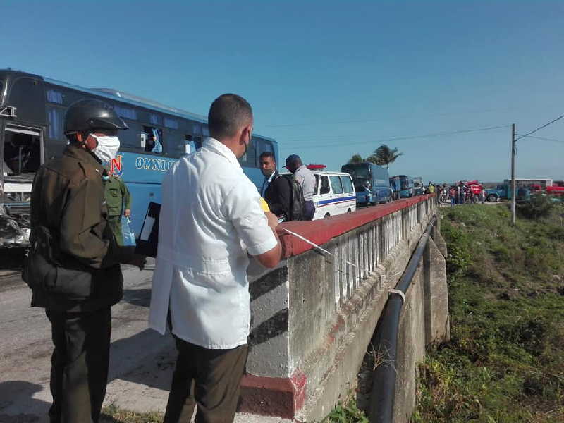 sancti spiritus, accidente de transito, jatibonico, omnibus yutong