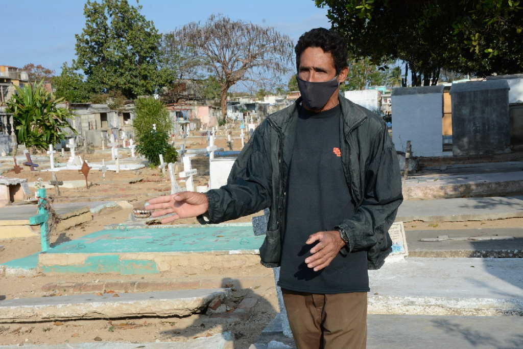 sancti spiritus, cementerio, servicios comunales