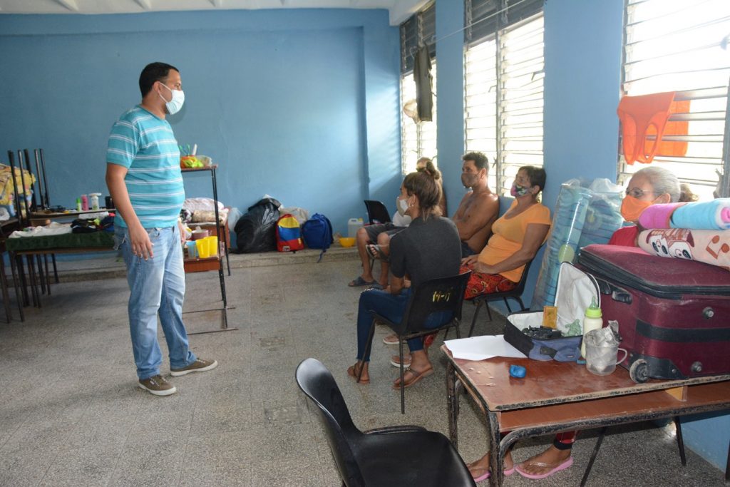 Los evacuados de las comunidades del sur espirituano ya se encuentran en lugares seguros. (Foto: Vicente Brito / Escambray)