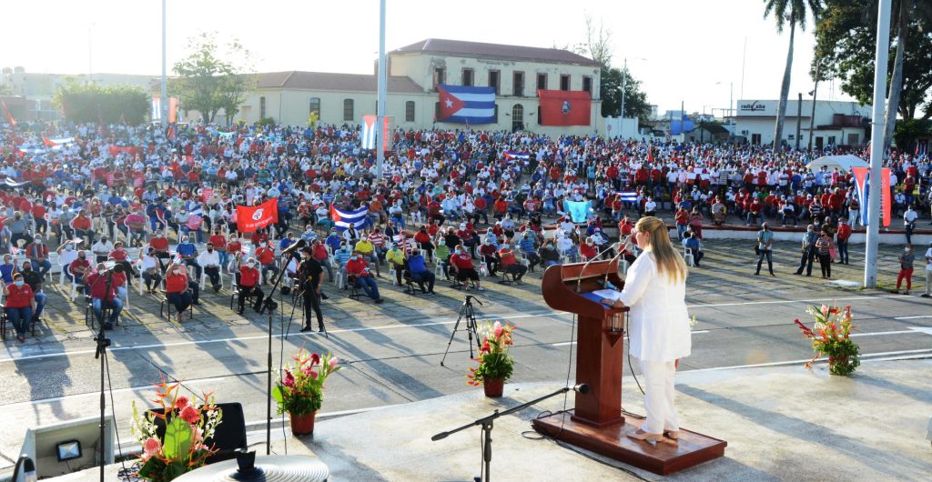 Deivy Pérez Martín recordó el peligro que representa prestarnos a las campañas enemigas o pecar de ingenuos ante sus afanes.