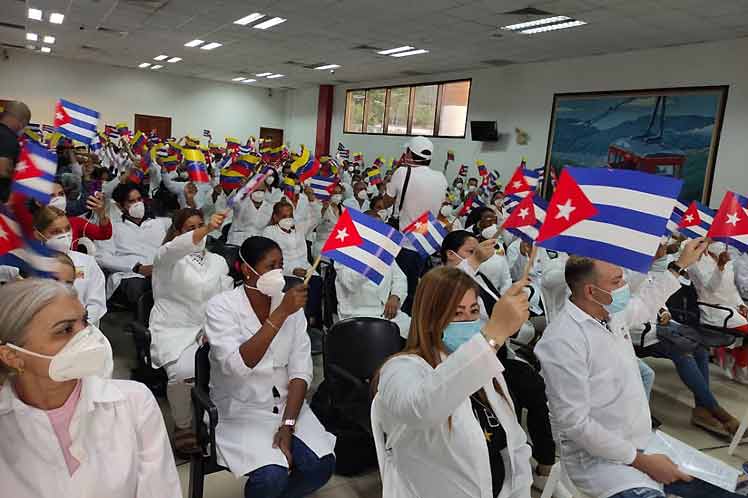 El colectivo aportará sus conocimientos y principios de solidaridad para detener el impacto de la pandemia en Cuba. (Foto: PL)