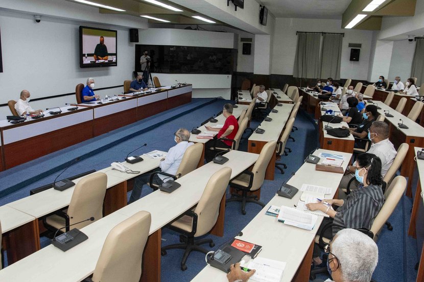 Los nuevos elementos diseñados están en concordancia con la transmisión del virus en el país, según se informó en encuentro encabezado por el presidente Miguel Díaz-Canel. (Foto: Estudios Revolución)