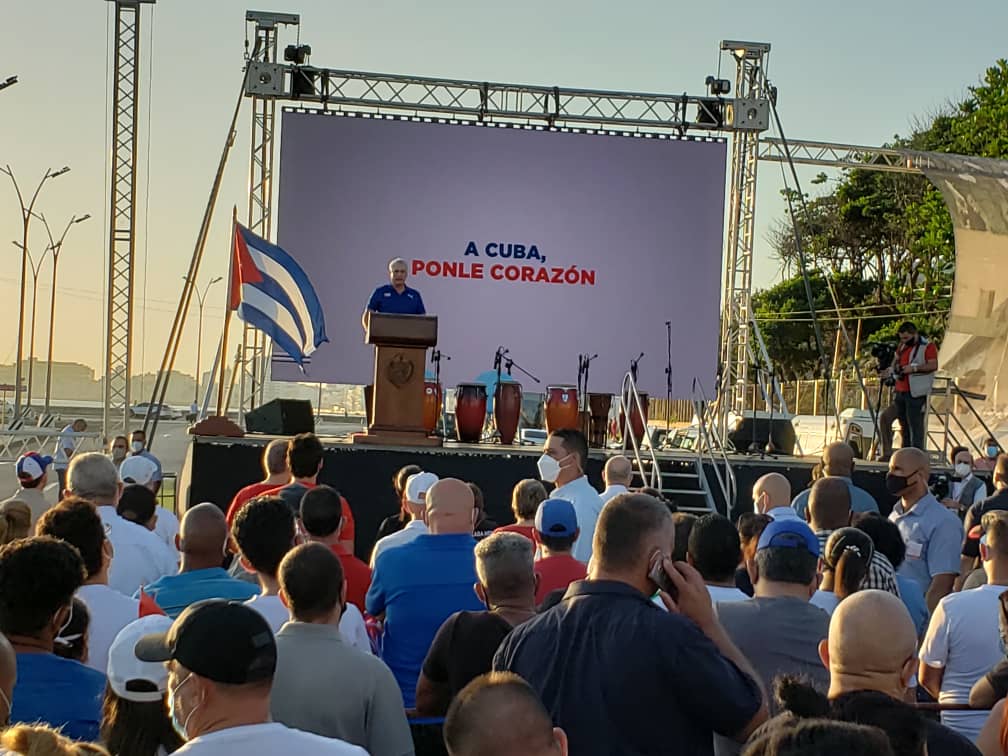 Díaz-Canel puso como ejemplo lo logrado por la ciencia cubana. (Foto: Juventud Rebelde)
